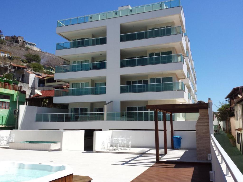 Апартаменты Apartamento Pe Na Areia Em Арраял-ду-Кабу Экстерьер фото
